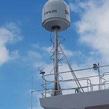 VSAT antenna chat service