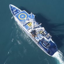 tuna purse seiner offshore calling service